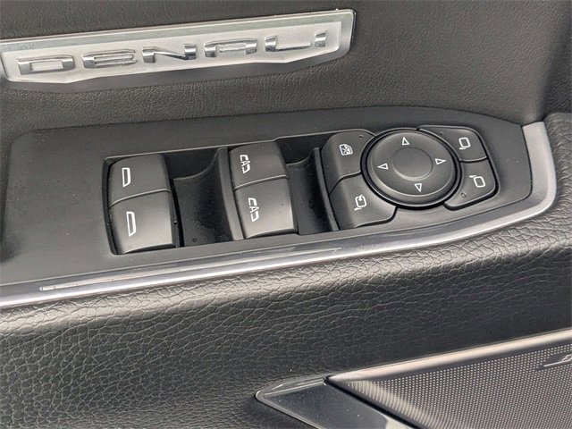Used 2023 GMC Sierra 1500 Denali w/ Technology Package image 12