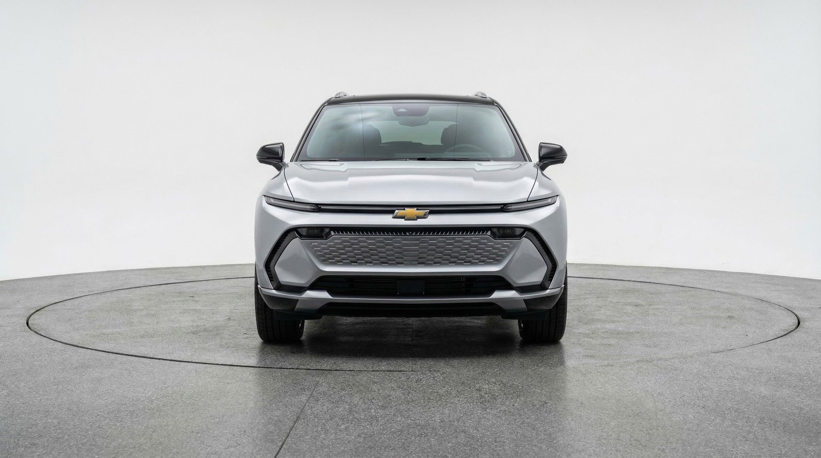 Used 2025 Chevrolet Equinox LT FWD image 2