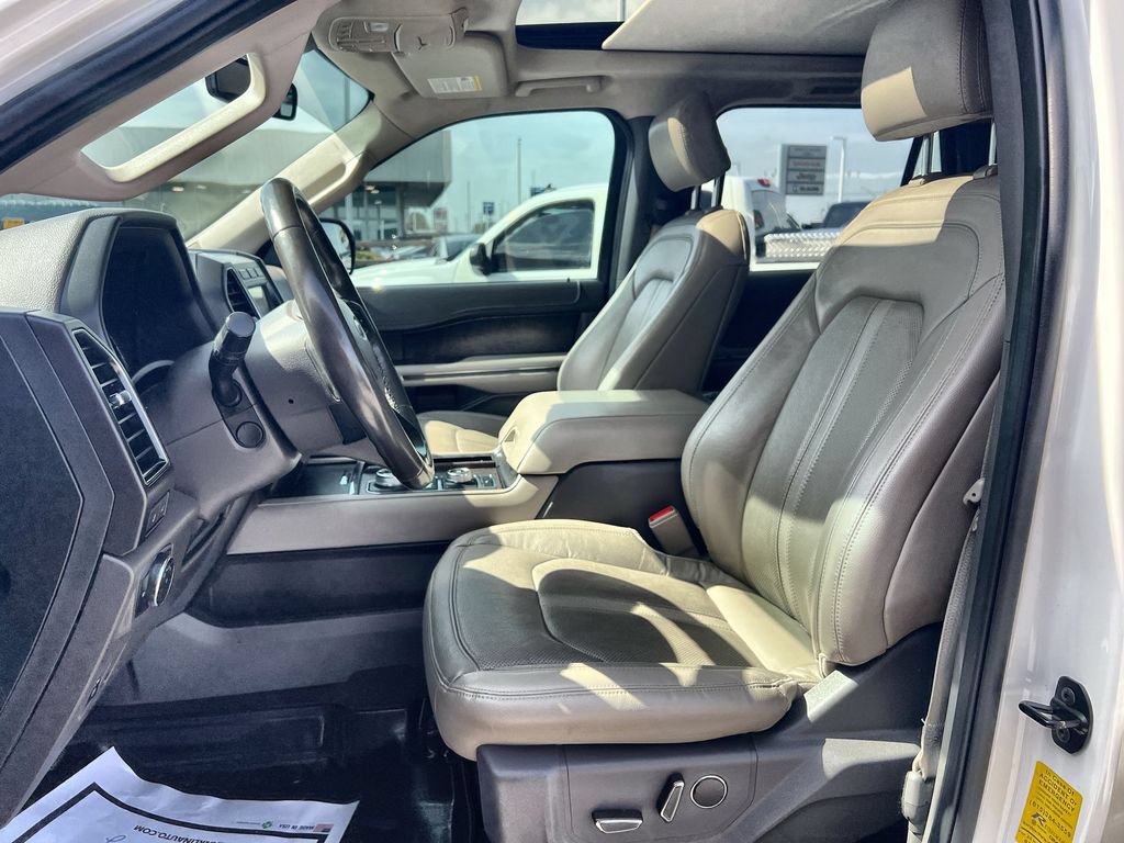Used 2020 Ford Expedition Limited w/ Equipment Group 301A AWD/4WD image 11