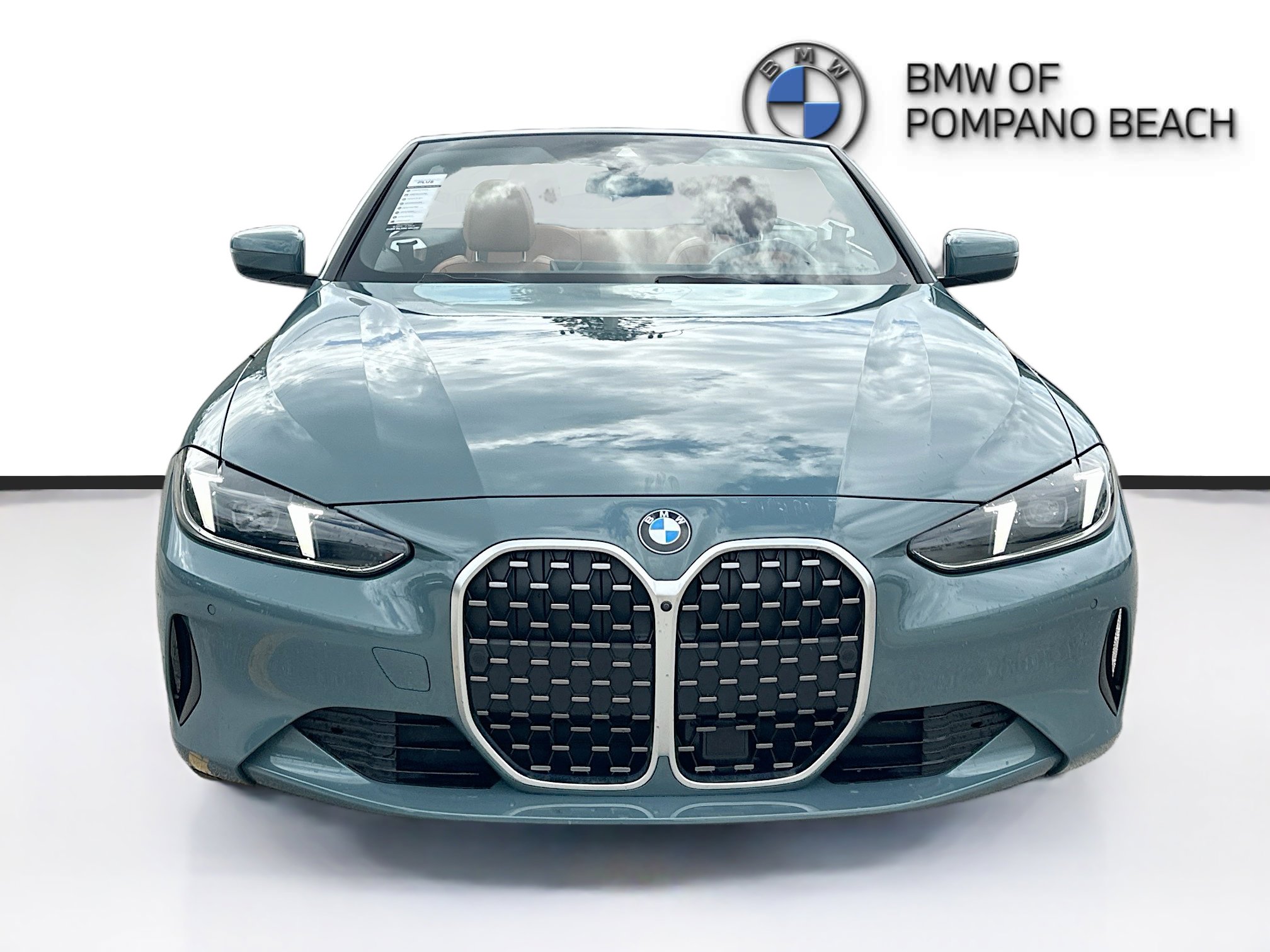 Used 2025 BMW 430i Convertible image 2