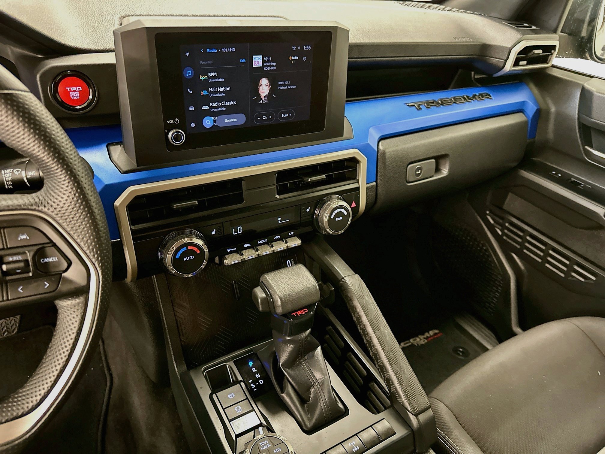 Used 2025 Toyota Tacoma TRD Off-Road AWD/4WD image 25