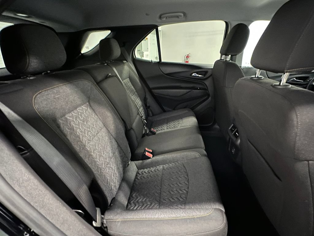 Used 2023 Chevrolet Equinox LT AWD/4WD image 25