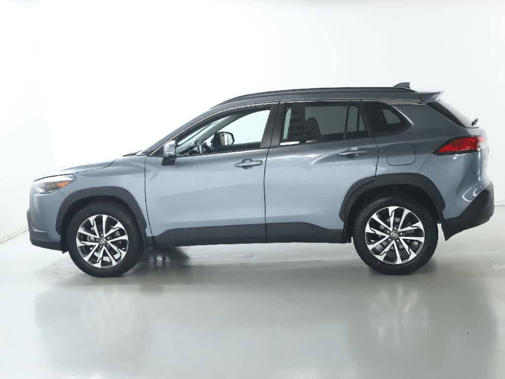 Certified 2023 Toyota Corolla Cross XLE w/ Convenience Package FWD image 37