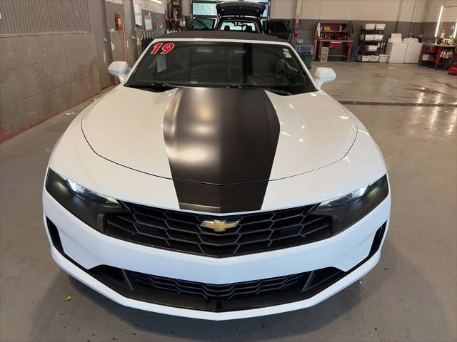 Used 2019 Chevrolet Camaro LT RWD image 11