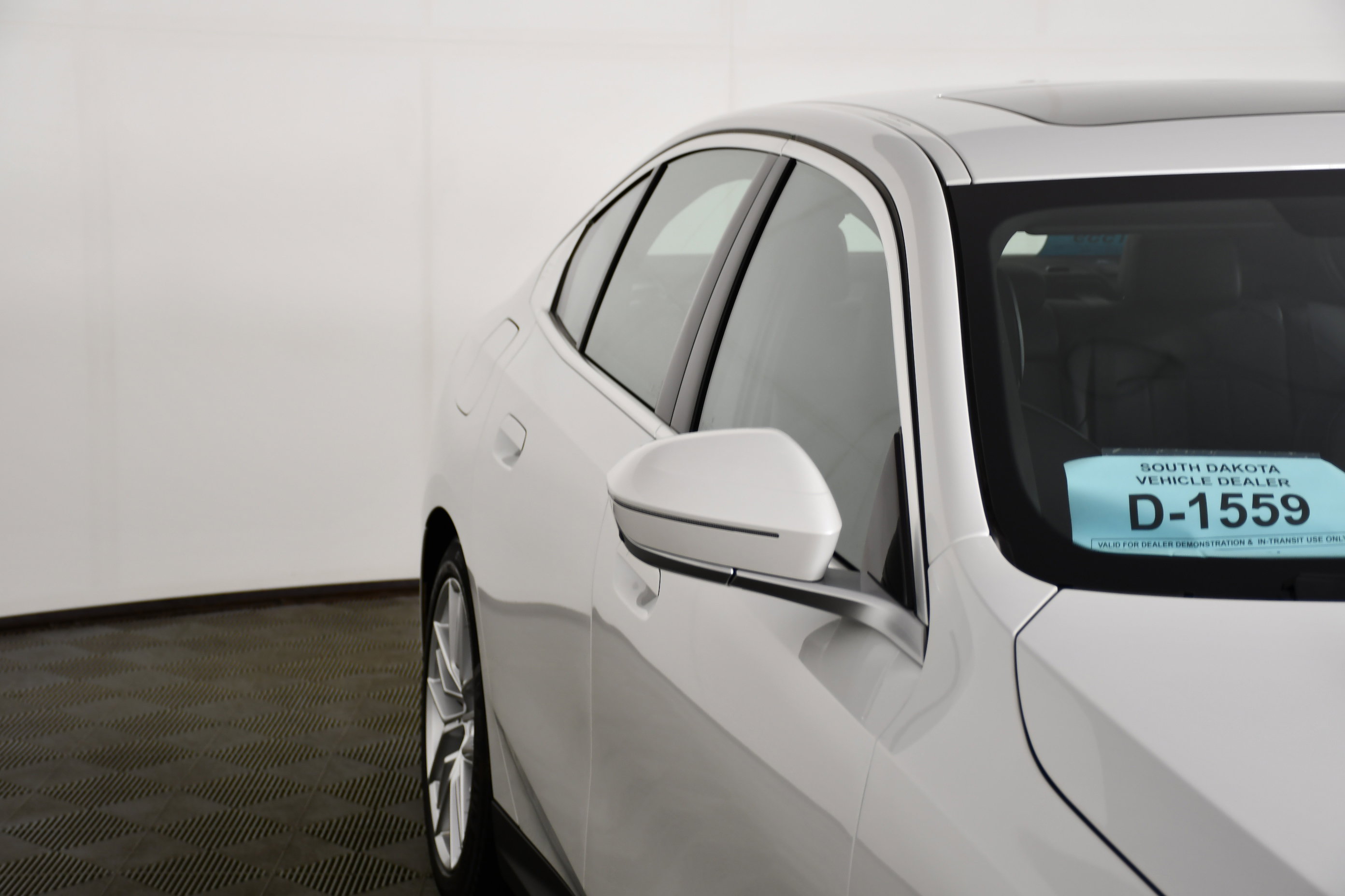 Used 2025 BMW 530i xDrive image 14