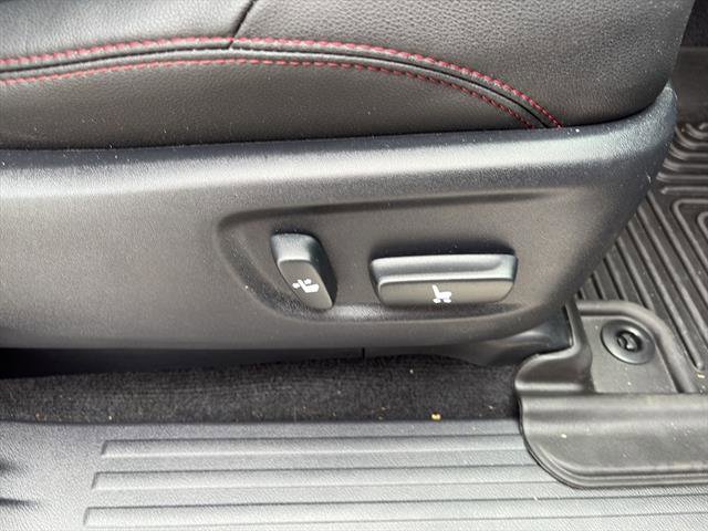 Used 2024 Toyota 4Runner TRD Off-Road Premium image 10