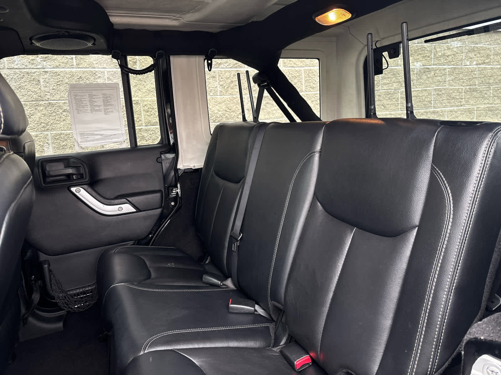 Used 2014 Jeep Wrangler Unlimited Rubicon image 24