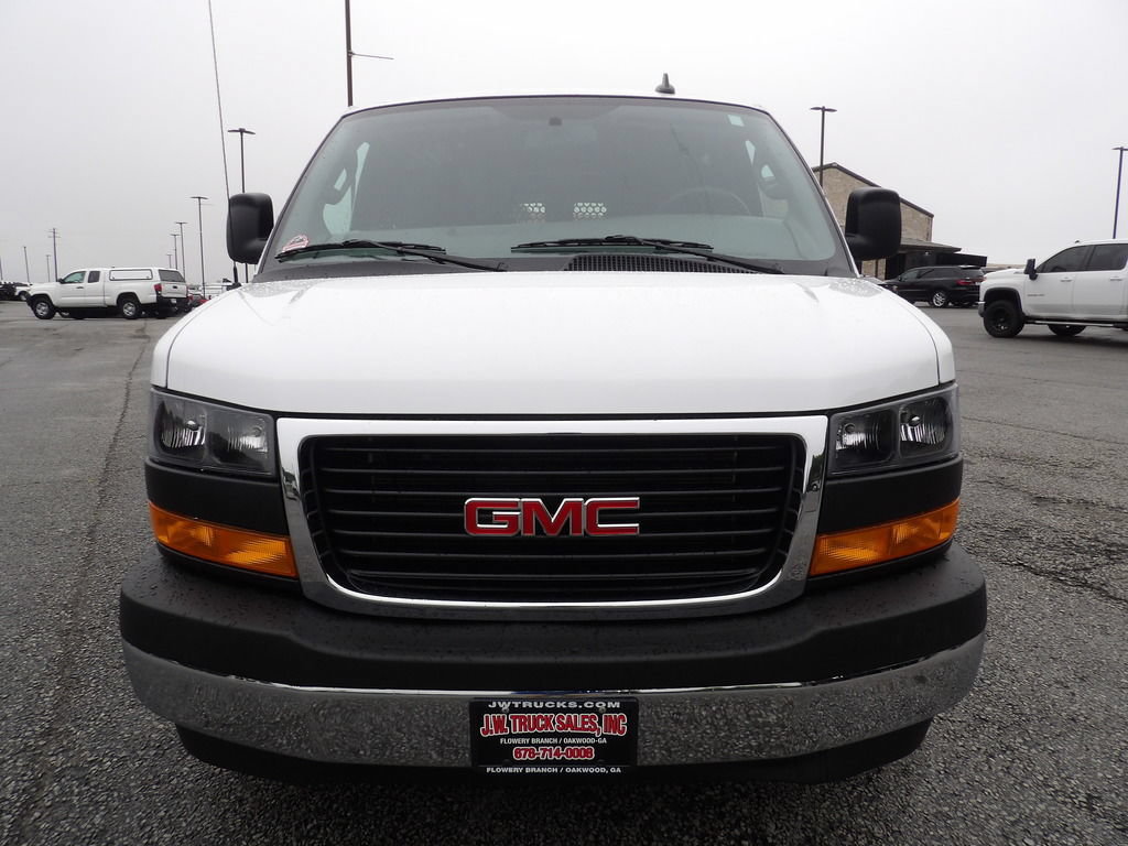 Used 2025 GMC Savana 2500 w/ Driver Convenience Package RWD image 12