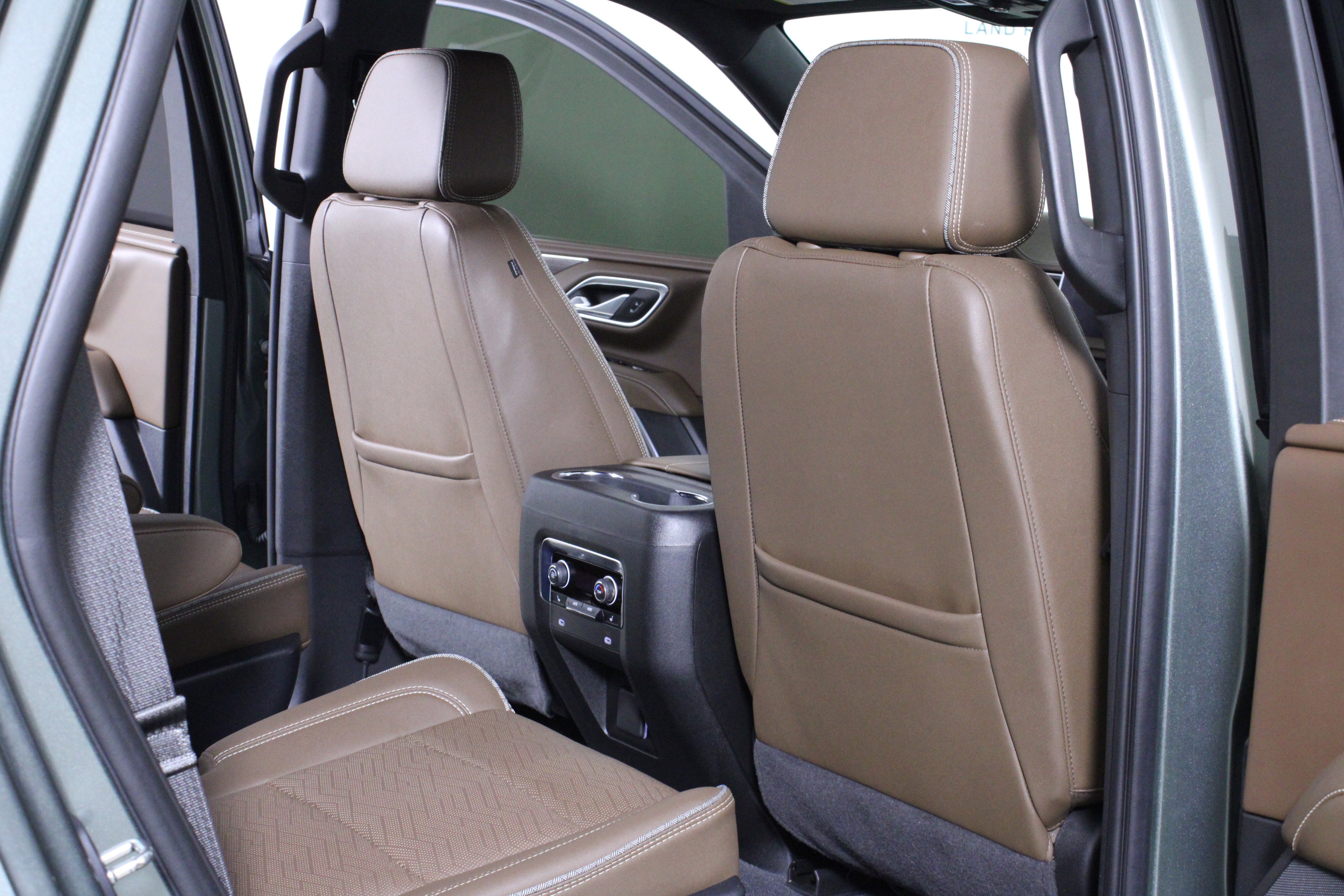 Used 2023 Chevrolet Tahoe High Country w/ Premium Package 2 image 15