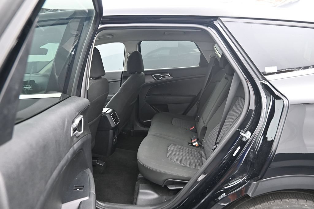 Used 2026 Kia Sportage LX FWD image 17