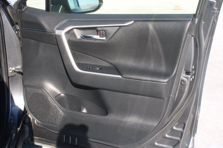 Used 2019 Toyota RAV4 XSE AWD/4WD image 19
