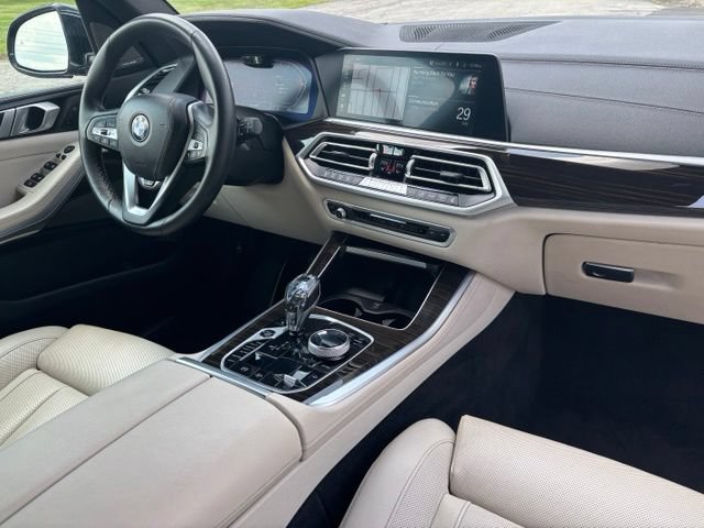 Used 2021 BMW X5 xDrive40i w/ Executive Package AWD/4WD image 28