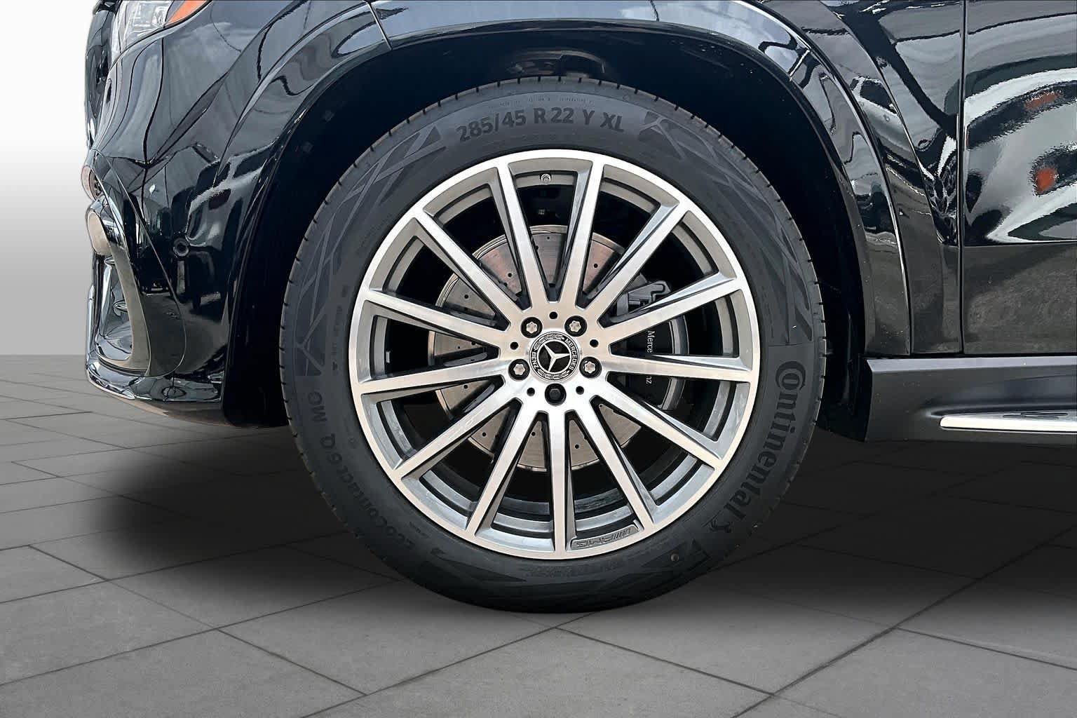 New 2026 Mercedes-Benz GLS 580 4MATIC image 21