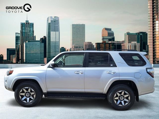 Used 2024 Toyota 4Runner TRD Off-Road image 2