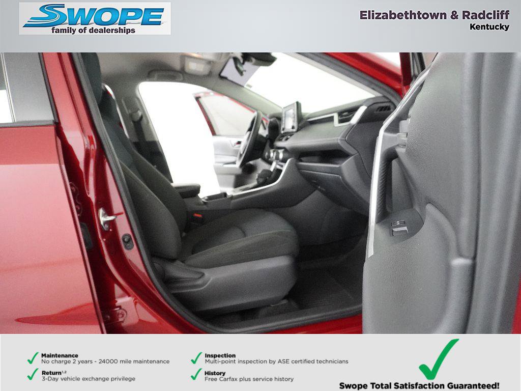 Used 2020 Toyota RAV4 LE image 22