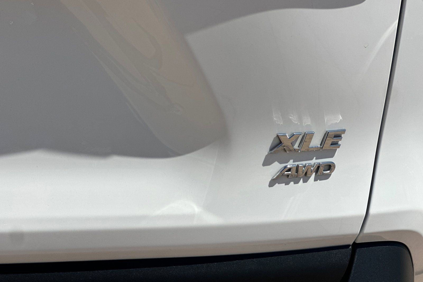Used 2025 Toyota RAV4 XLE w/ Weather Package AWD/4WD image 33