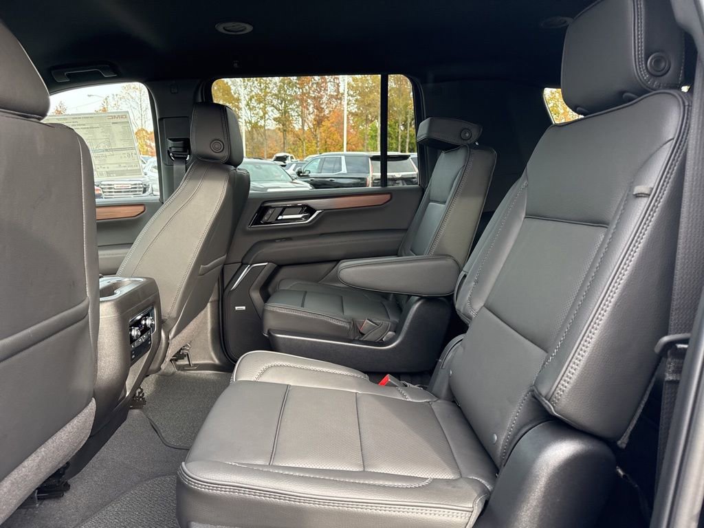 New 2026 GMC Yukon XL Denali image 12