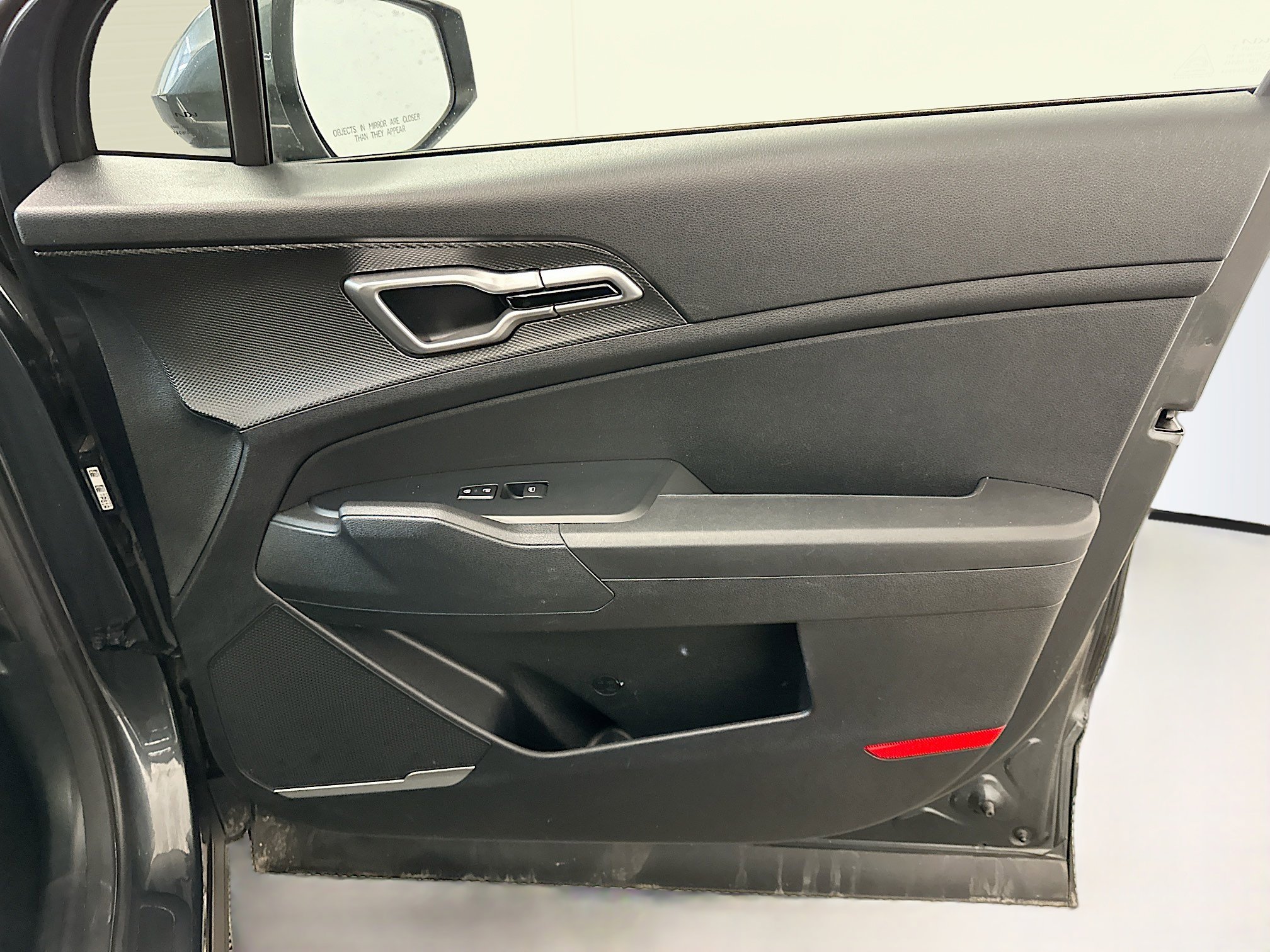 Used 2024 Kia Sportage LX image 32