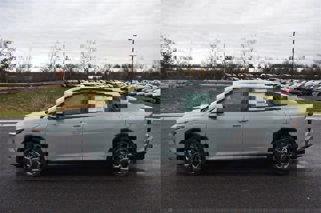 New 2025 Kia K4 LXS image 6