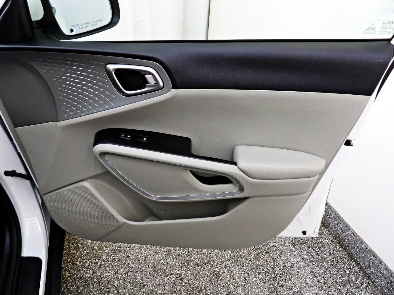 Used 2020 Kia Soul LX FWD image 11