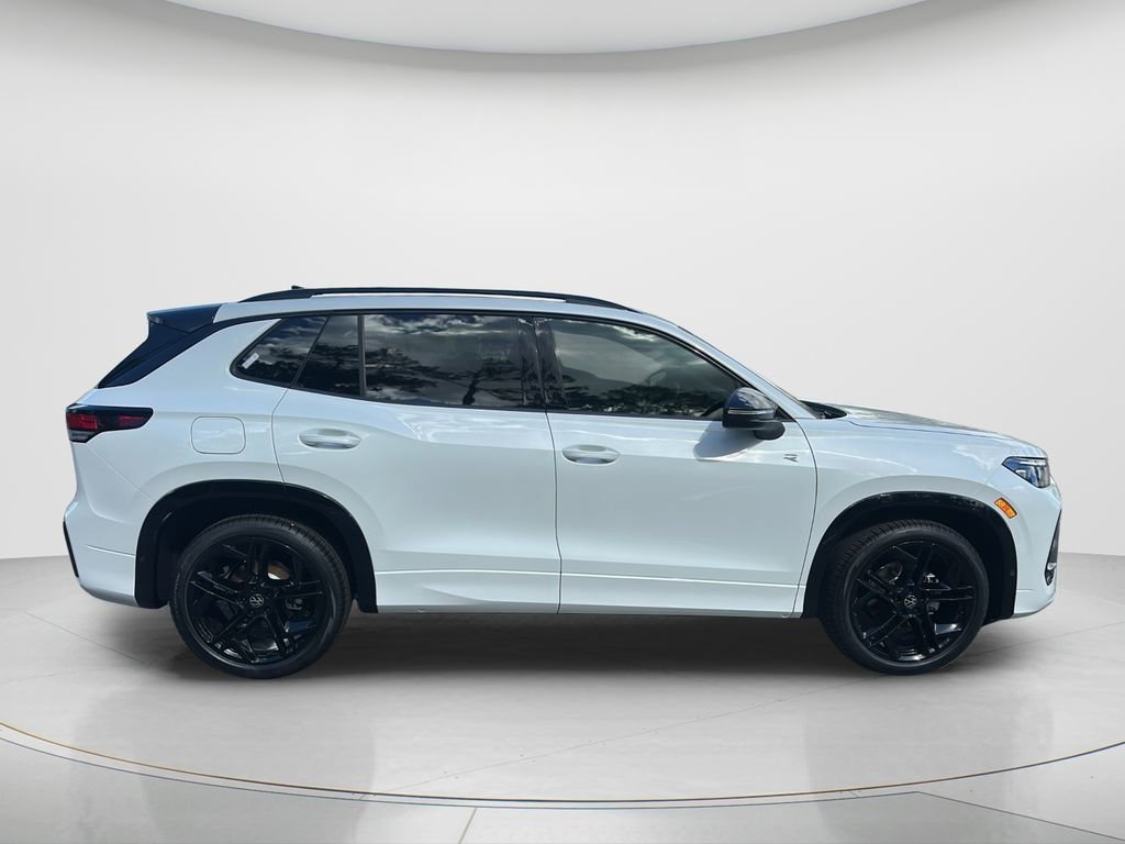 New 2026 Volkswagen Tiguan SE R-Line image 6