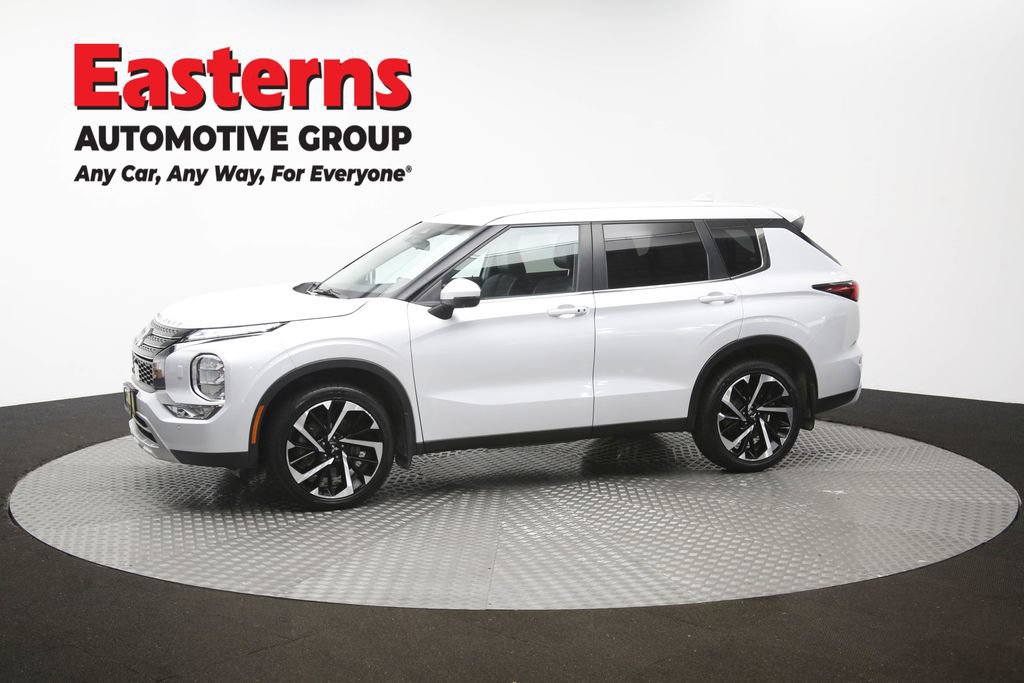Used 2024 Mitsubishi Outlander SE AWD/4WD image 57