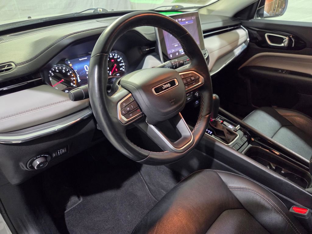 Certified 2022 Jeep Compass Limited AWD/4WD image 5