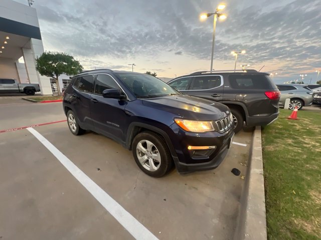 Used 2021 Jeep Compass Latitude FWD image 2