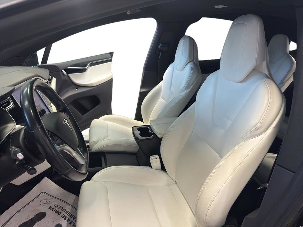 Used 2016 Tesla Model X AWD/4WD image 11
