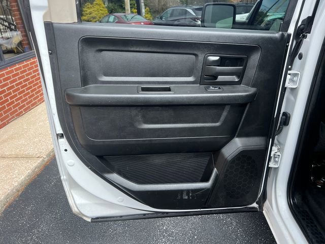 Used 2021 RAM 1500 Tradesman w/ Chrome Appearance Group image 16