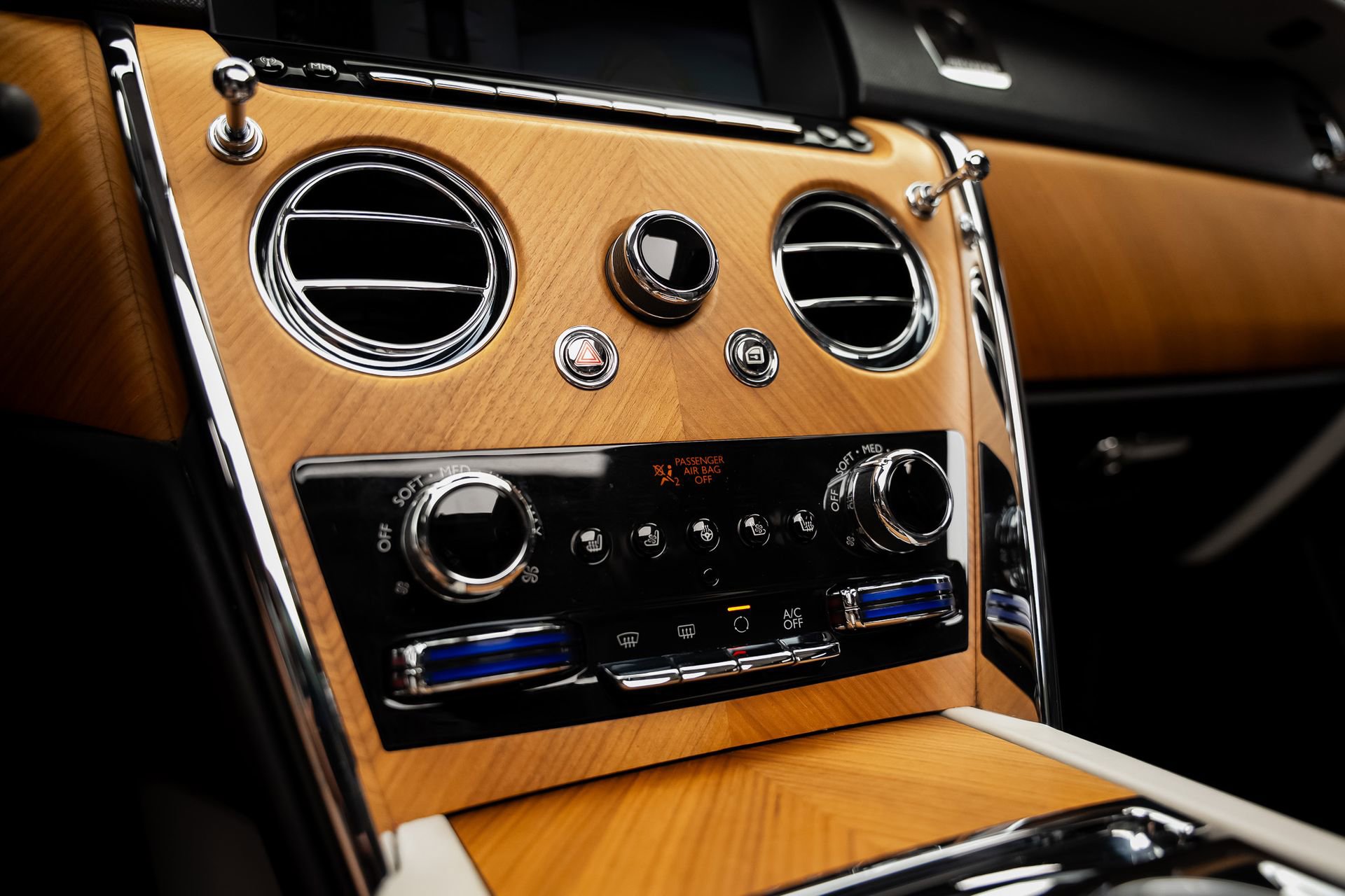 Used 2019 Rolls-Royce Cullinan AWD/4WD image 51