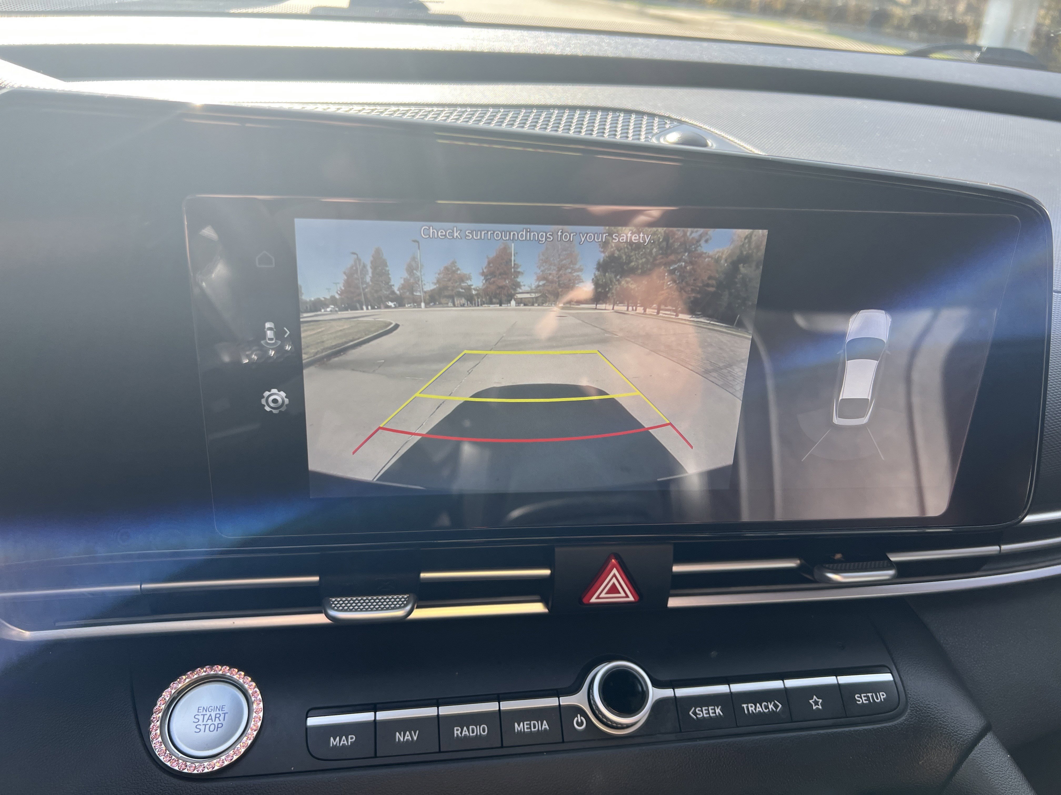 Used 2022 Hyundai Elantra Limited image 24