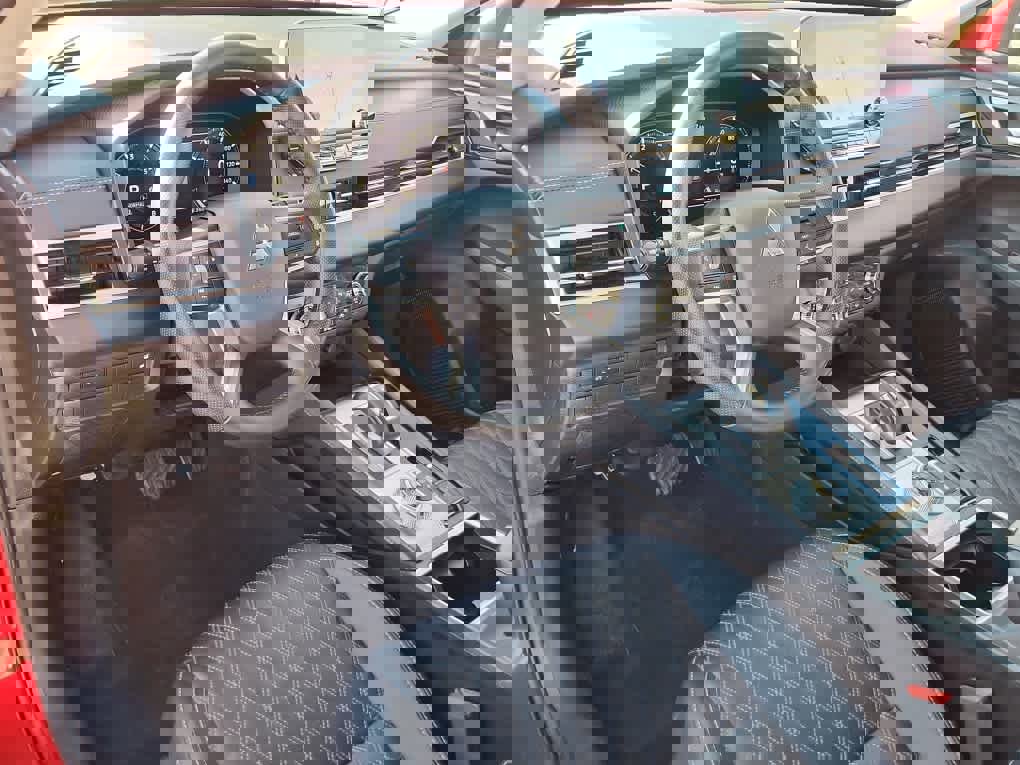 Used 2024 Mitsubishi Outlander SEL image 14