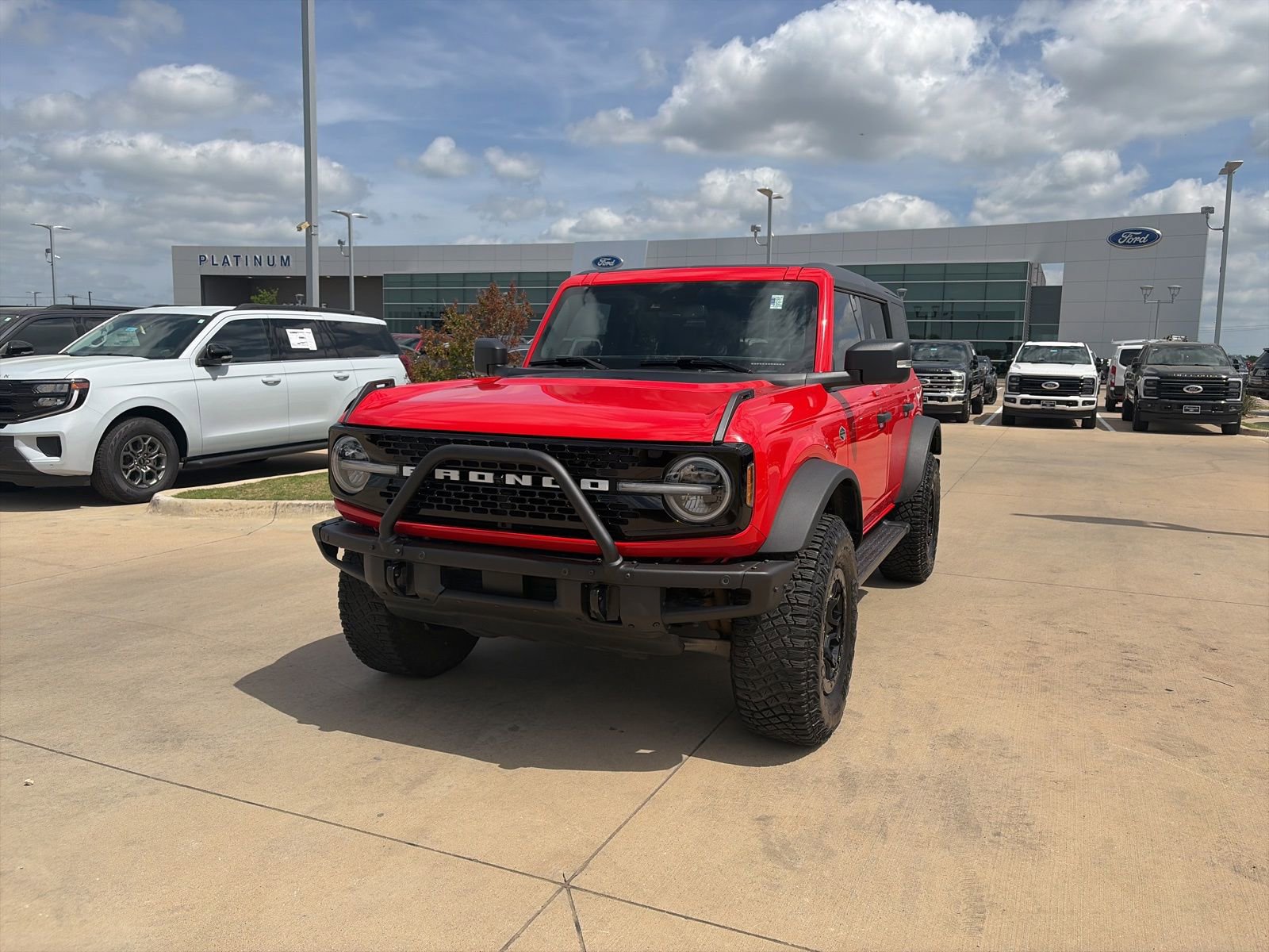 Used 2022 Ford Bronco Wildtrak image 27