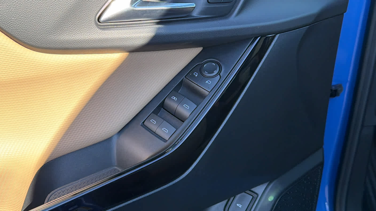 New 2026 Chevrolet Equinox ACTIV w/ Convenience Package III image 22