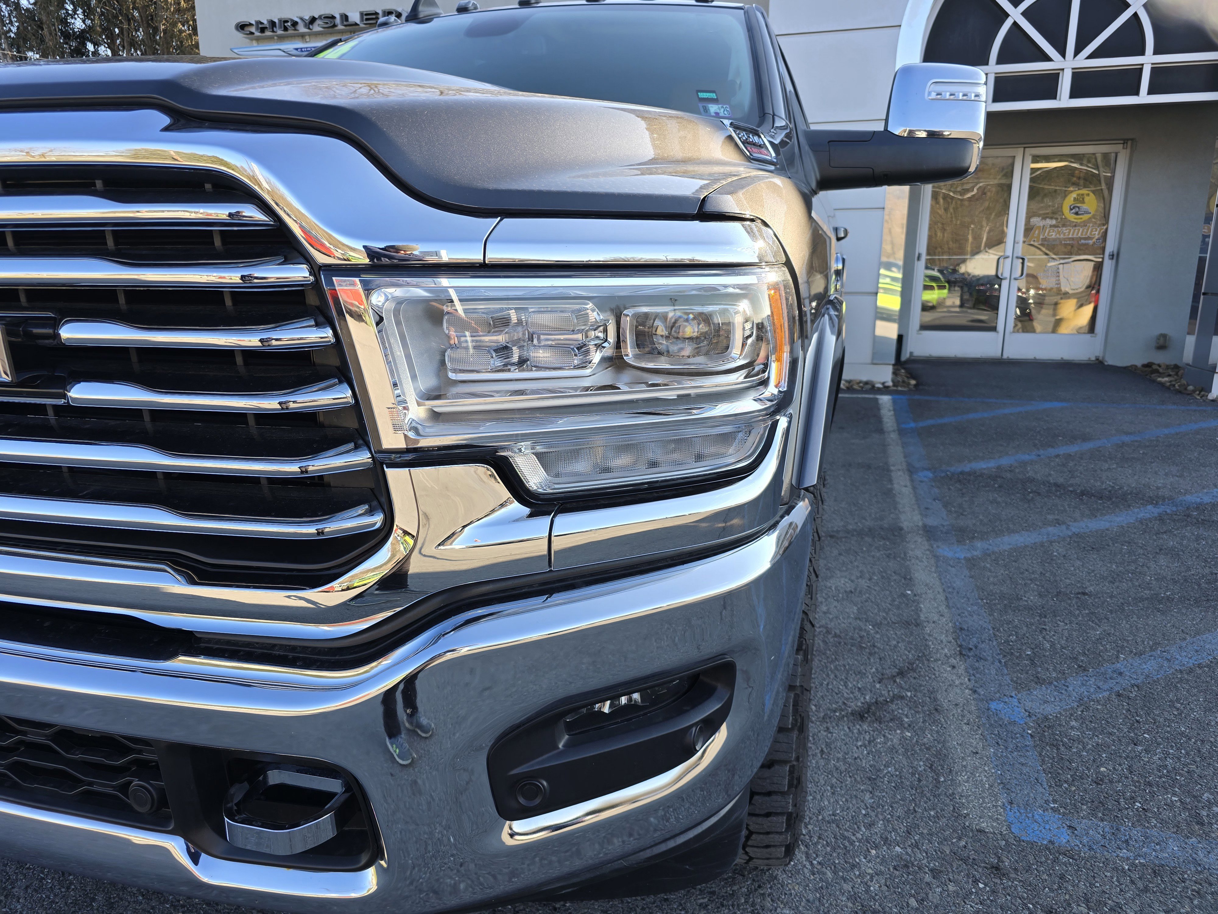Used 2024 RAM 3500 Limited image 10