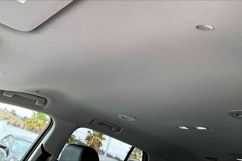 Used 2019 Chevrolet Traverse LT w/ LPO, Cargo Package FWD image 12