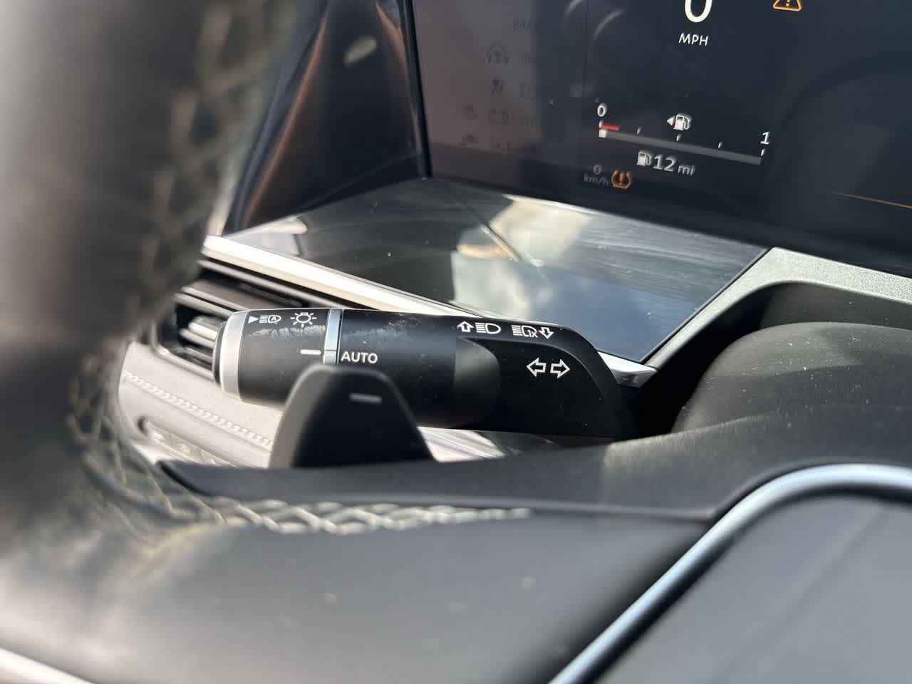 Used 2025 INFINITI QX80 Luxe RWD image 26
