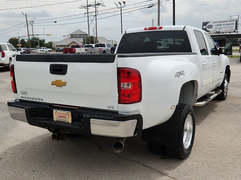 Used 2009 Chevrolet Silverado 3500 LTZ AWD/4WD image 5