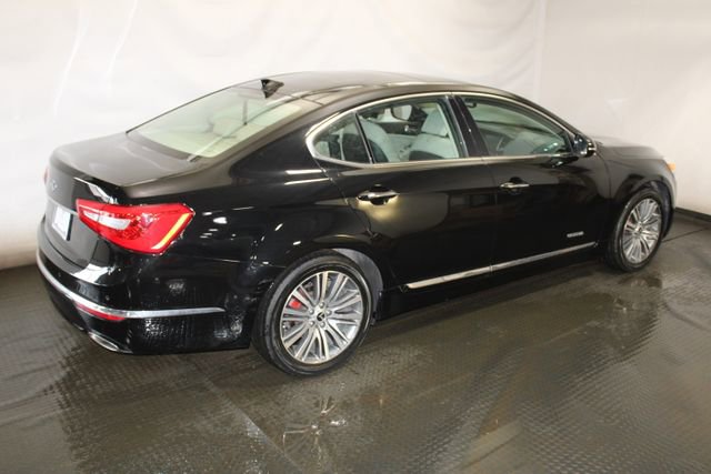 Used 2016 Kia Cadenza Premium image 5