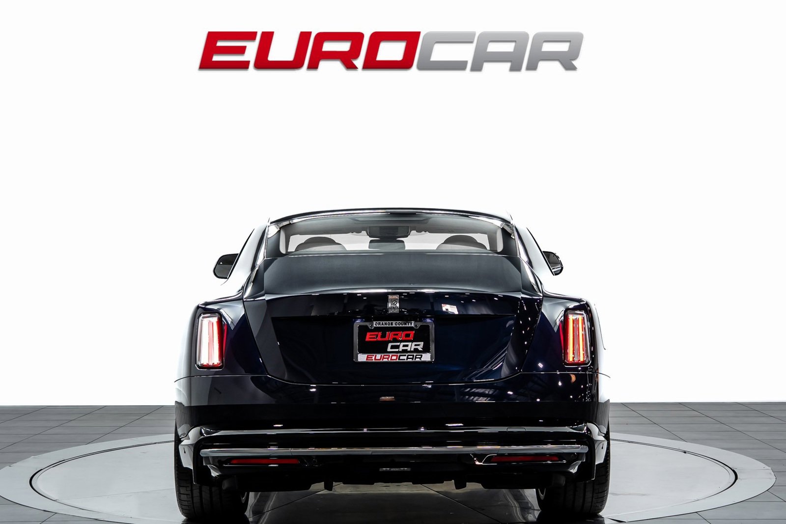 Used 2024 Rolls-Royce Spectre image 4