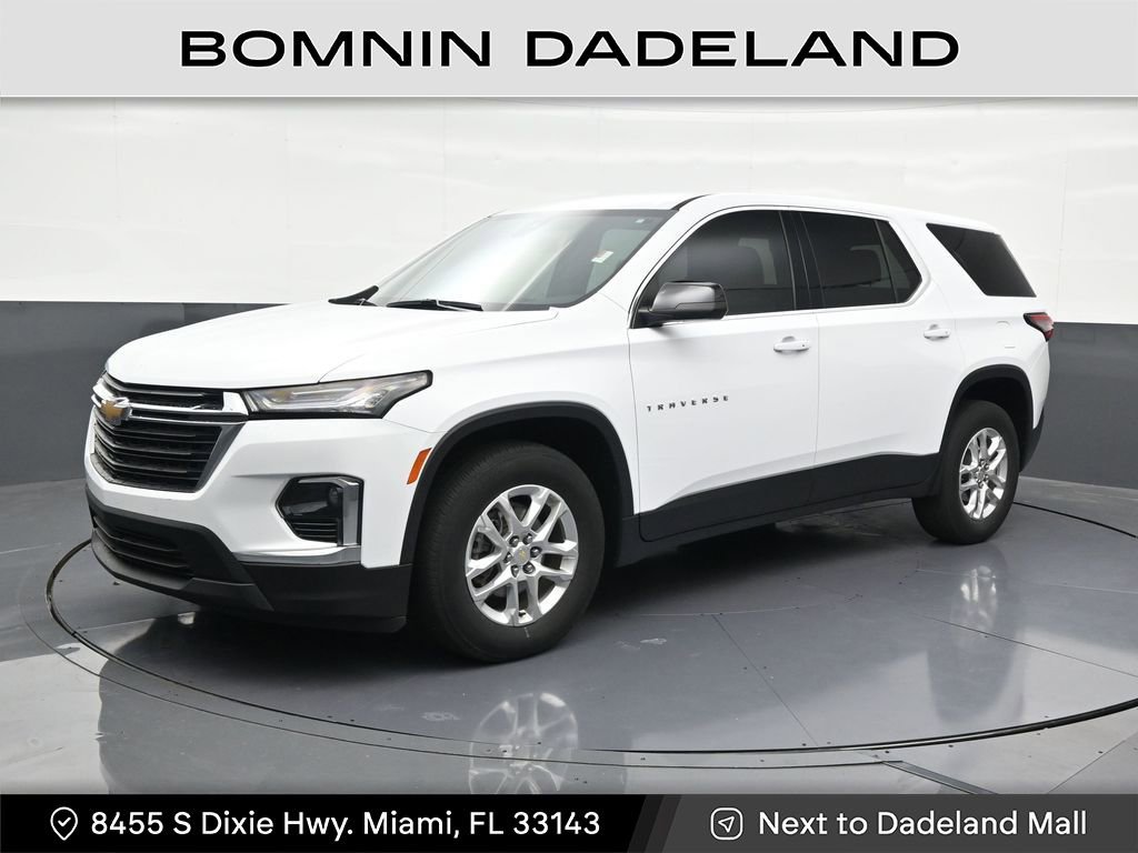 Used 2023 Chevrolet Traverse LS FWD image 1