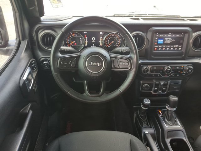 Used 2021 Jeep Gladiator Sport image 16