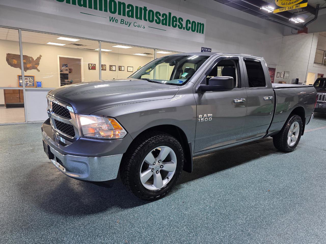 Used 2013 RAM 1500 Classic SLT w/ Premium Display Pkg image 2