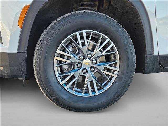 Used 2024 Chevrolet Traverse LT image 25