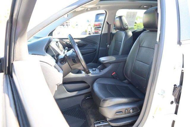Used 2020 GMC Terrain SLT w/ Preferred Package FWD image 8