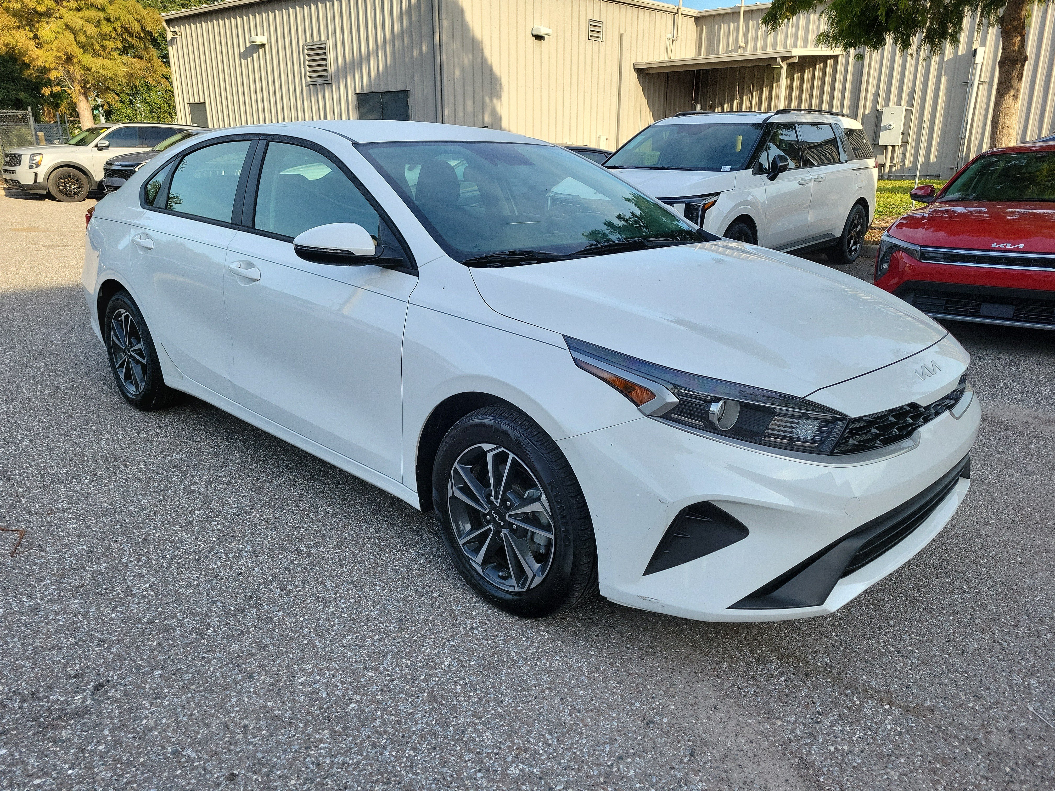 Used 2024 Kia Forte LXS w/ LXS Technology Package FWD image 5