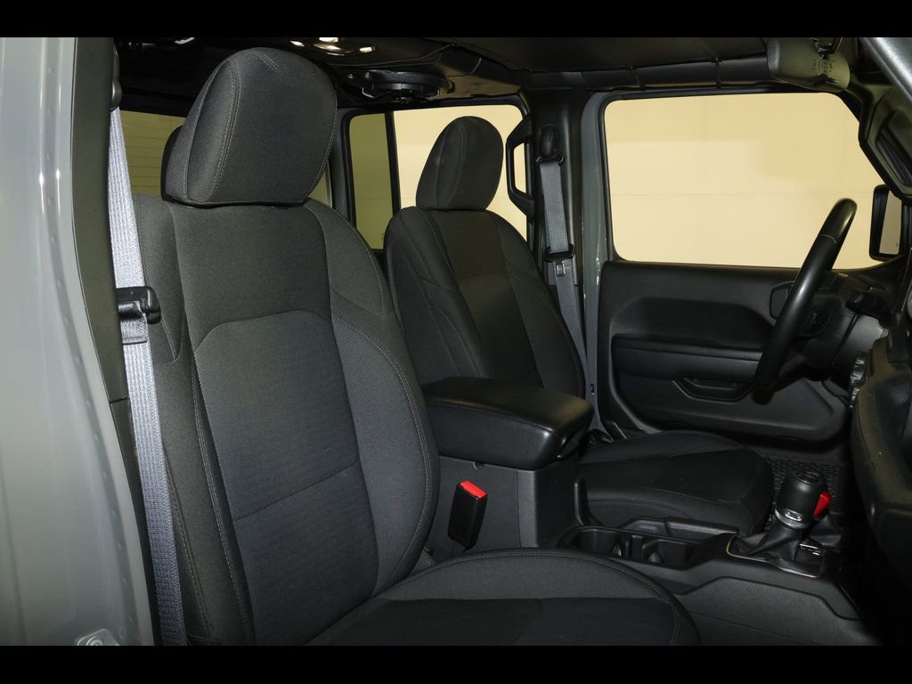 Used 2022 Jeep Gladiator Sport AWD/4WD image 27