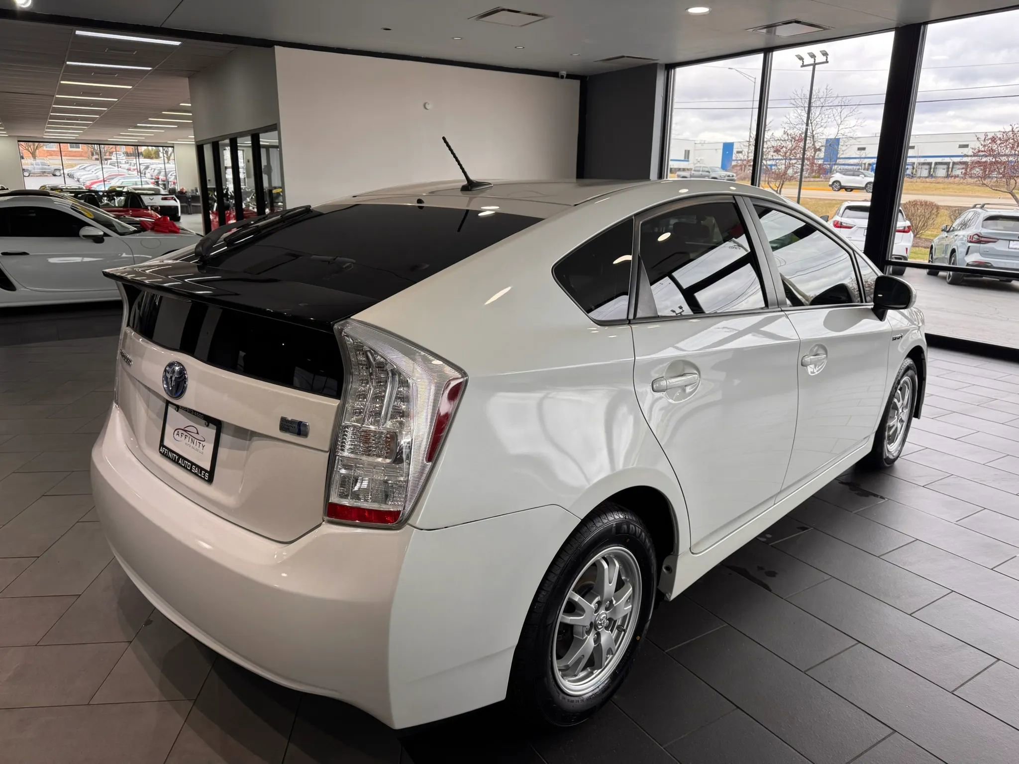 Used 2011 Toyota Prius Two FWD image 5