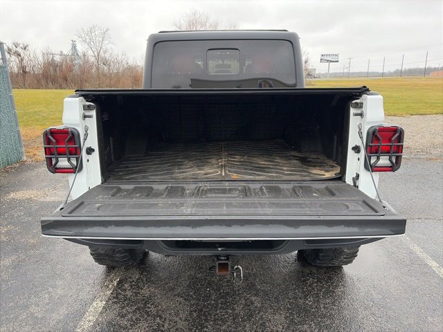Used 2021 Jeep Gladiator Willys image 9